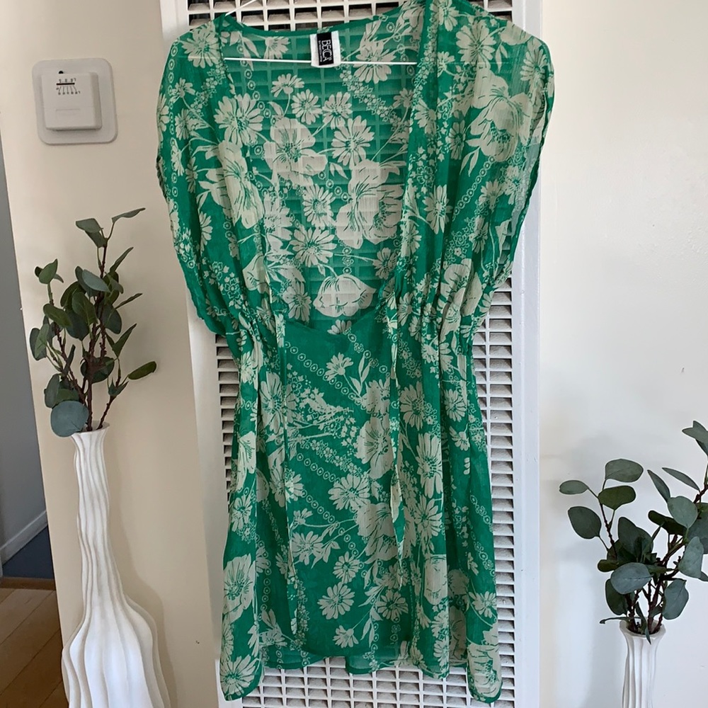 Becca swimwear green floral swimsuit cover up